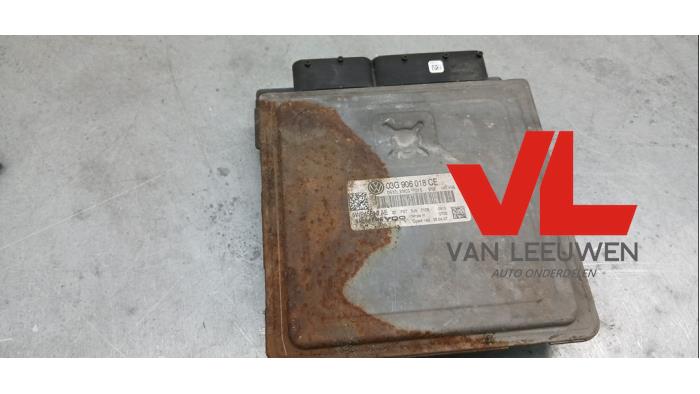 Used Engine management computer Volkswagen Passat Variant (3C5) 2.0 TDI 16V 140 Price € 50,00 Margin scheme offered by Van Leeuwen Auto Onderdelen