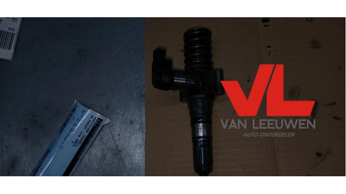 Usagé Injecteurs Volkswagen Passat Variant (3C5) 2.0 TDI 16V 140 Prix € 175,00 Règlement à la marge proposé par Van Leeuwen Auto Onderdelen
