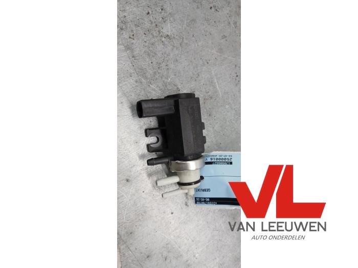Usagé Régulateur pression turbo Volkswagen Passat Variant (3C5) 2.0 TDI 16V 140 Prix € 19,99 Règlement à la marge proposé par Van Leeuwen Auto Onderdelen
