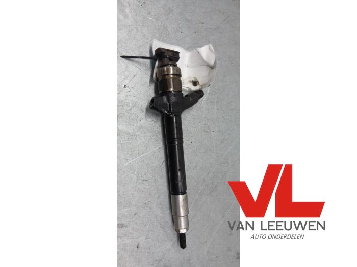 Usagé Injecteurs Toyota Land Cruiser V8 (J20) 4.5 D-4D 32V Prix € 185,00 Règlement à la marge proposé par Van Leeuwen Auto Onderdelen