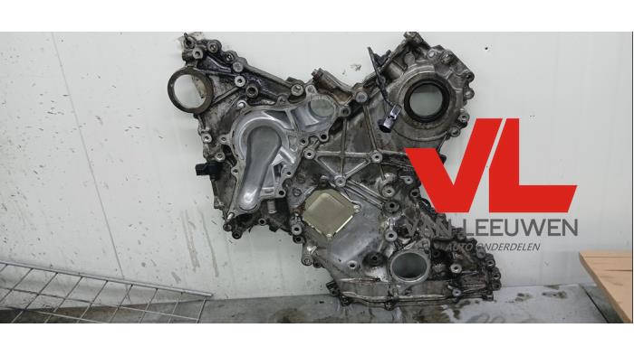 Usagé Couvercle de distribution Toyota Land Cruiser V8 (J20) 4.5 D-4D 32V Prix € 145,00 Règlement à la marge proposé par Van Leeuwen Auto Onderdelen