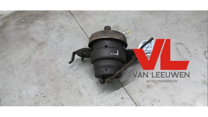 Gebrauchte Motorlager Toyota Land Cruiser V8 (J20) 4.5 D-4D 32V Preis € 75,00 Margenregelung angeboten von Van Leeuwen Auto Onderdelen