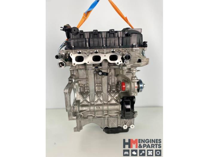 Engine from a Peugeot 2008 (CU) 1.2 Vti 12V PureTech 82 2016