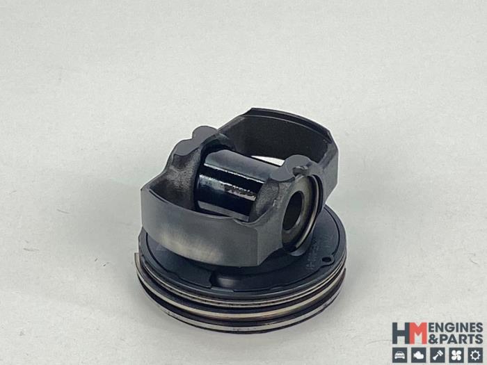 Usagé Piston Mercedes C (W205) C-180 1.6 CDI BlueTEC, C-180 d 16V Prix € 90,75 Prix TTC proposé par HM Engines & Parts