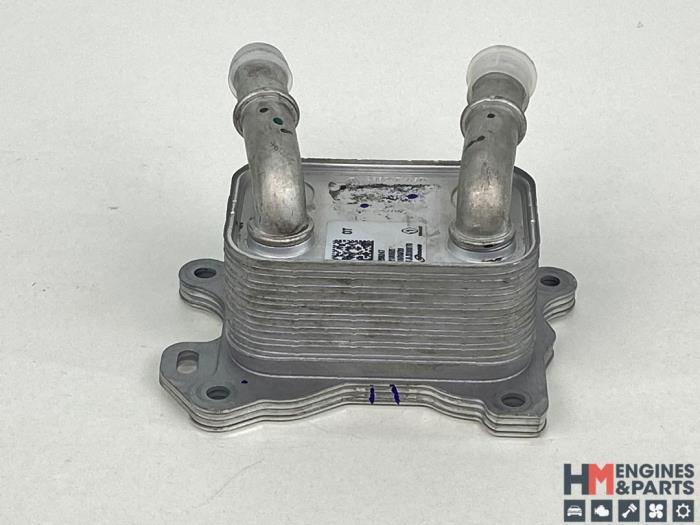 Oil cooler from a Renault Clio IV (5R) 1.2 TCE 16V GT EDC 2015