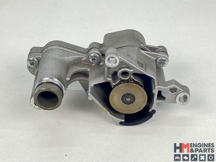 Usagé Pompe à eau Ford Focus 4 1.0 Ti-VCT EcoBoost 12V 125 Prix € 84,70 Prix TTC proposé par HM Engines & Parts