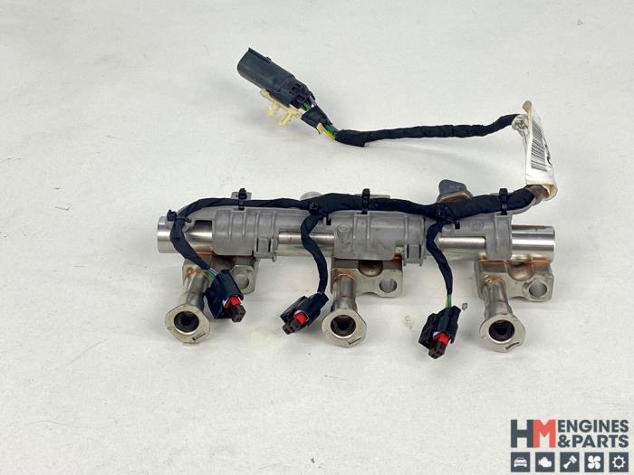 Usagé Système d'injection Ford Focus 4 1.0 Ti-VCT EcoBoost 12V 125 Prix € 54,45 Prix TTC proposé par HM Engines & Parts