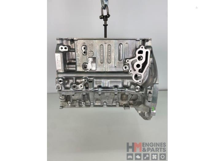 Bloc moteur inférieur d'un Peugeot Partner (EF/EU) 1.5 BlueHDi 130 4x4 2019