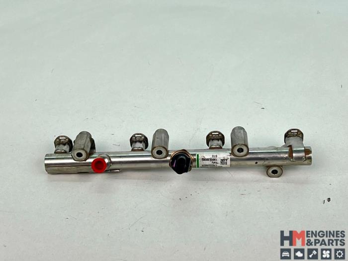 Gebrauchte Einspritzdüse (Einspritzer) Renault Megane IV Estate (RFBK) 1.3 TCE 160 16V Preis € 72,60 Mit Mehrwertsteuer angeboten von HM Engines & Parts