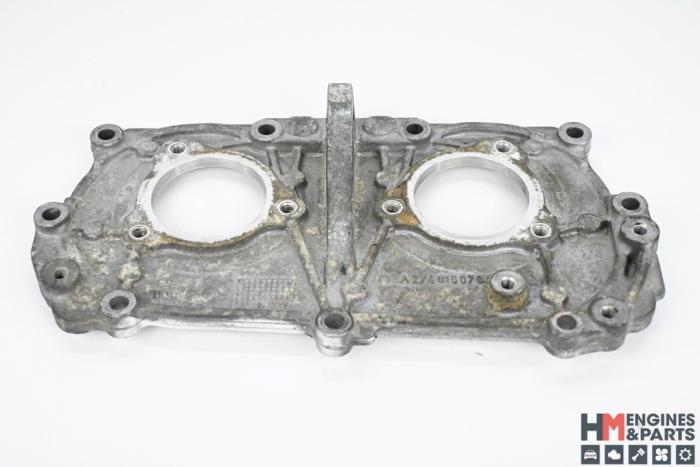 Usagé Couvercle de distribution Mercedes E (C207) E-200 2.0 Turbo 16V Prix € 24,20 Prix TTC proposé par HM Engines & Parts