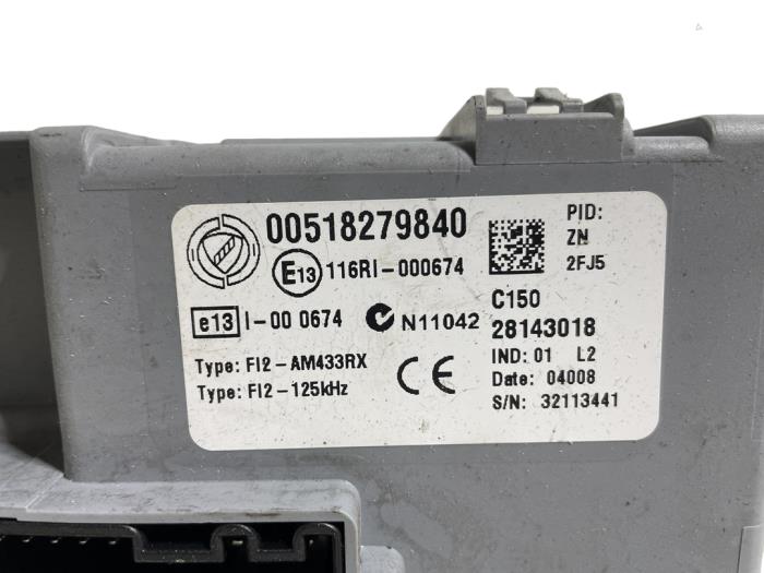 Fuse box Fiat 500 1.2 69 518279840 FIAT Rocaparts