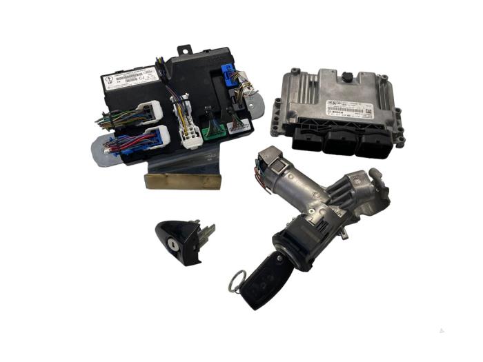 Ignition lock + computer Ford Fiesta 6 1.6 TDCi 16V 95 - 0281017930 TZJB