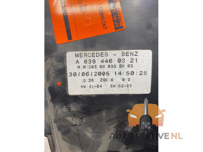 Tablica rozdzielcza z Mercedes-Benz Vito (639.6) 2.2 115 CDI 16V 2005