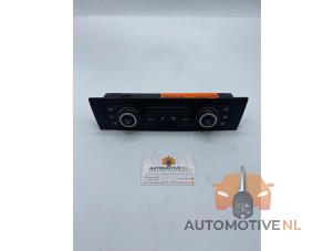 Używane Panel sterowania nagrzewnicy BMW 1 serie (E87/87N) 120d 16V Cena € 25,00 Procedura marży oferowane przez AutomotiveNL Oss