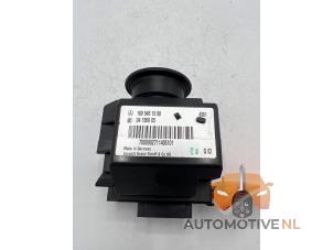Begagnade Elektronisk tändnyckel Mercedes A (W169) 2.0 A-180 CDI 16V 5-Drs. Pris € 250,00 Marginaltabell erbjuds av AutomotiveNL Oss