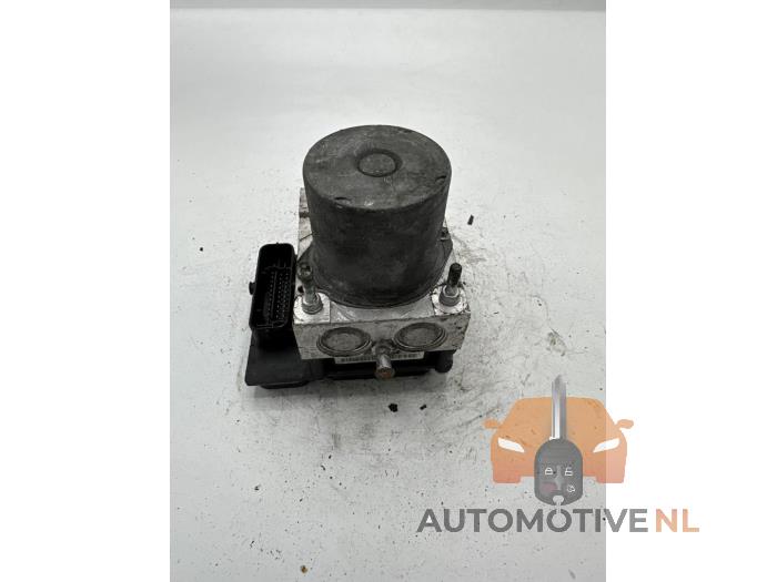 Pompa ABS z Audi A4 Avant (B7) 2.0 TFSI 20V 2005