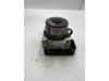 ABS pump from a Volvo V70 (SW), 1999 / 2008 2.4 20V 140, Combi/o, Petrol, 2.435cc, 103kW (140pk), FWD, B5244S2, 2000-03 / 2004-03, SW65 2001
