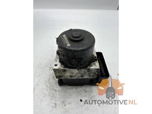 Used ABS pump Ford Galaxy (WGR) 2.0 Price € 30,00 Margin scheme offered by AutomotiveNL Oss