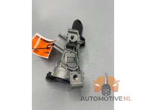Gebrauchte Zündschloss + Schlüssel Volkswagen Caddy III (2KA,2KH,2CA,2CH) 1.9 TDI Preis € 150,00 Margenregelung angeboten von AutomotiveNL Oss