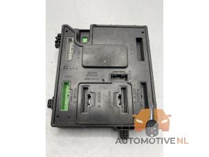 Używane Sterownik Body Control Renault Megane III Coupe (DZ) 1.6 16V Cena € 50,00 Procedura marży oferowane przez AutomotiveNL Oss