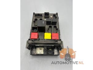 Used Fuse box Renault Vel Satis (BJ) 3.5 V6 24V Autom. Price € 75,00 Margin scheme offered by AutomotiveNL Oss