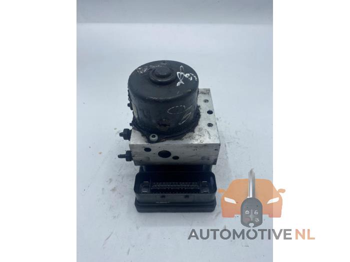 ABS pump from a Ford Transit Connect 1.8 Tddi 2005