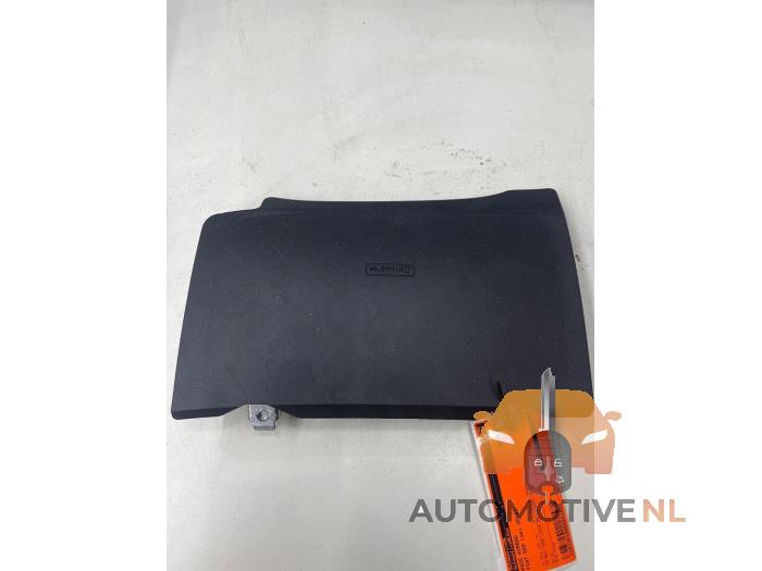 Knee airbag from a Fiat 500 (312) 1.2 69 2018