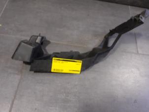 Used Rear bumper bracket, left Peugeot 207 Price € 15,00 Margin scheme offered by Carcenter Tholen