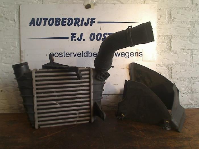 Usados Intercooler Volkswagen Polo IV (9N1/2/3) 1.4 TDI 70 Precio € 30,00 Norma de margen ofrecido por VW Parts Dronten