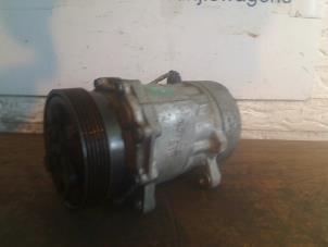 Used Air conditioning pump Volkswagen Transporter T5 1.9 TDi Price on request offered by VW Parts Dronten