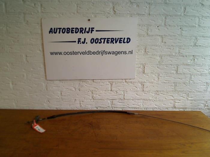 Usagé Câble frein à main Volkswagen Transporter T5 1.9 TDi Prix € 20,00 Règlement à la marge proposé par VW Parts Dronten