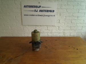 Used Power steering pump Volkswagen Polo IV (9N1/2/3) 1.4 16V Price on request offered by VW Parts Dronten