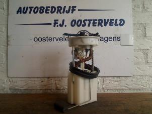 Used Mechanical fuel pump Volkswagen Fox (5Z) 1.2 Price on request offered by VW Parts Dronten