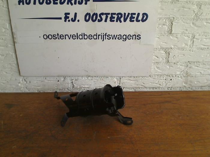 Begagnade Bränslefilterhus Volkswagen New Beetle (9C1/9G1) 2.0 Pris på förfrågan erbjuds av VW Parts Dronten