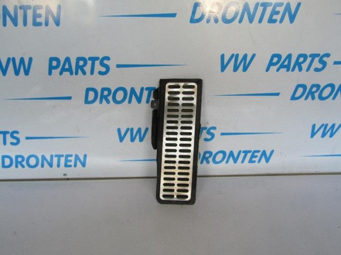 Usagé Divers Volkswagen Golf VI (5K1) 2.0 GTI 16V Prix € 25,00 Règlement à la marge proposé par VW Parts Dronten