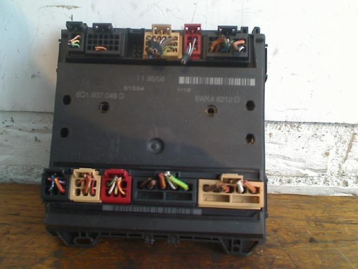 Used Computer, miscellaneous Volkswagen Polo IV (9N1/2/3) 1.4 16V Price € 50,00 Margin scheme offered by VW Parts Dronten