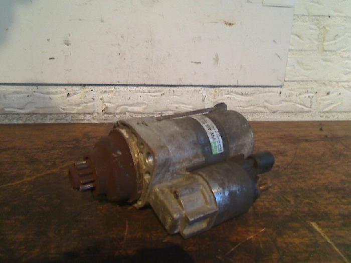 Used Starter Volkswagen Polo IV (9N1/2/3) 1.4 TDI 70 Price on request offered by VW Parts Dronten