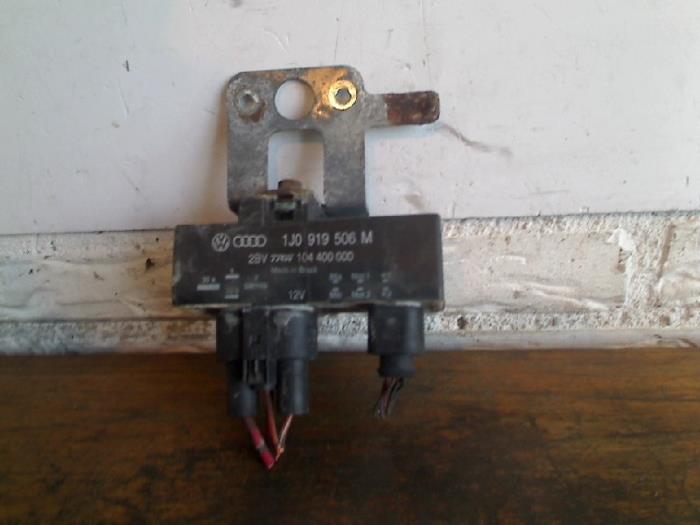 Usagé Ordinateur divers Volkswagen Fox (5Z) 1.2 Prix € 12,50 Règlement à la marge proposé par VW Parts Dronten