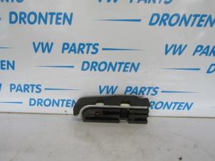 Usagé Kit d'outils Volkswagen Caddy IV 1.6 TDI 16V Prix € 30,00 Règlement à la marge proposé par VW Parts Dronten