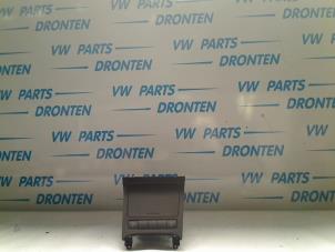 Begagnade Askkopp, fram Volkswagen Golf VI (5K1) 1.4 TSI 122 16V Pris € 15,00 Marginaltabell erbjuds av VW Parts Dronten