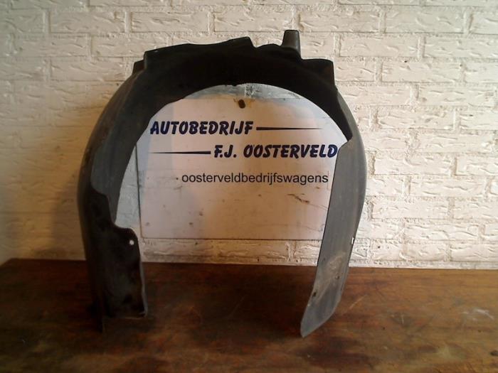 Usados Protector interno Audi A4 Avant (B6) 1.8 T 20V Precio de solicitud ofrecido por VW Parts Dronten