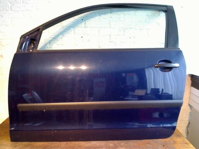 Used Miscellaneous Volkswagen Polo IV (9N1/2/3) 1.4 16V Price € 75,00 Margin scheme offered by VW Parts Dronten