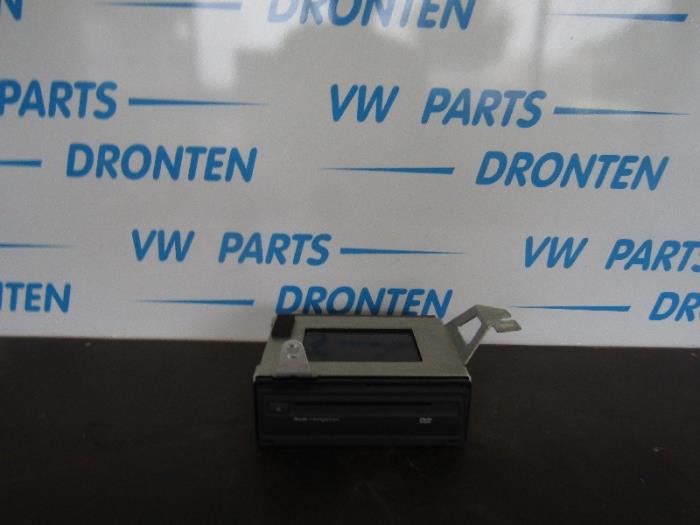 Używane System nawigacji Audi A8 (D3) 4.0 TDI V8 32V Quattro Cena € 125,00 Procedura marży oferowane przez VW Parts Dronten