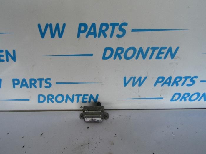 Używane Przelacznik ESP Volkswagen Touran (1T1/T2) 1.6 FSI 16V Cena € 75,00 Procedura marży oferowane przez VW Parts Dronten
