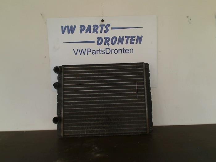Usagé Radiateur Volkswagen Polo III (6N2) 1.4 16V 75 Prix € 15,00 Règlement à la marge proposé par VW Parts Dronten