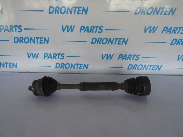 Front drive shaft, left from a Audi A4 (B5) 1.6 1994