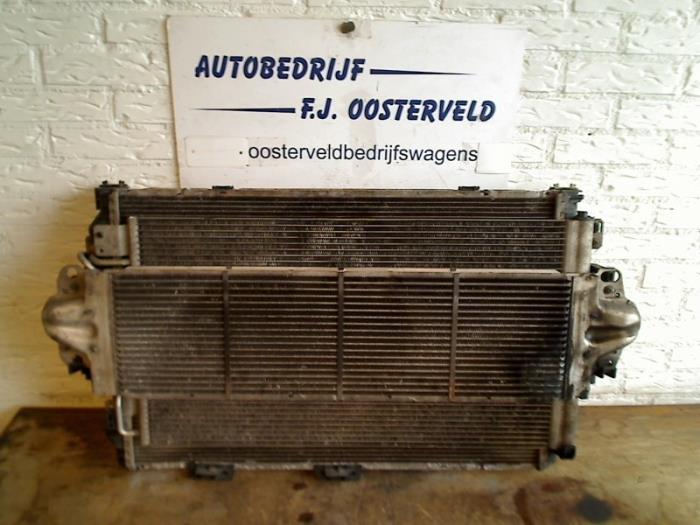 Usagé Radiateur Volkswagen Transporter T5 2.0 TDI DRF Prix € 151,25 Prix TTC proposé par VW Parts Dronten