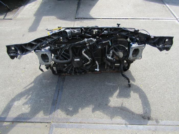 Begagnade Front Ford Focus 3 Wagon 1.0 Ti-VCT EcoBoost 12V 100 Pris € 150,00 Marginaltabell erbjuds av VW Parts Dronten