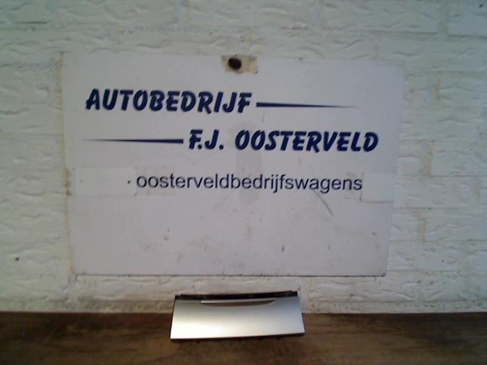 Begagnade Askkopp, fram Volkswagen Passat Variant (365) 1.6 TDI 16V Bluemotion Pris på förfrågan erbjuds av VW Parts Dronten