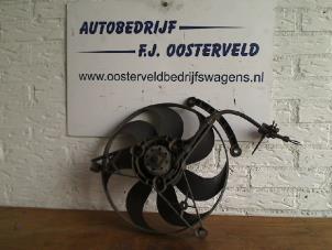 Używane Silnik wentylatora Volkswagen Lupo (6X1) 1.2 TDI 3L Cena € 15,00 Procedura marży oferowane przez VW Parts Dronten